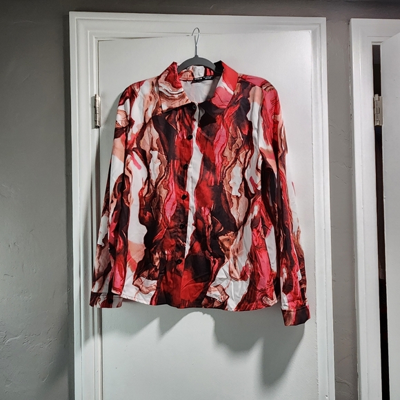 SHEIN Women Large Button Up Top - Picture 2 of 4